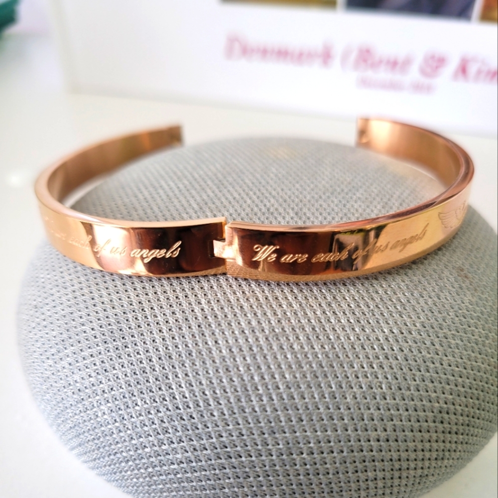 Rose Gold Angel Wings Hinged Bracelet
